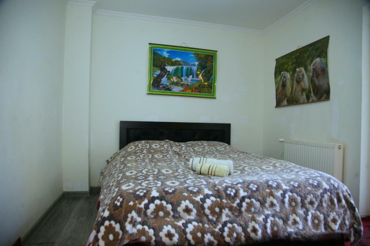 Guesthouse Different Tiflis Exterior foto