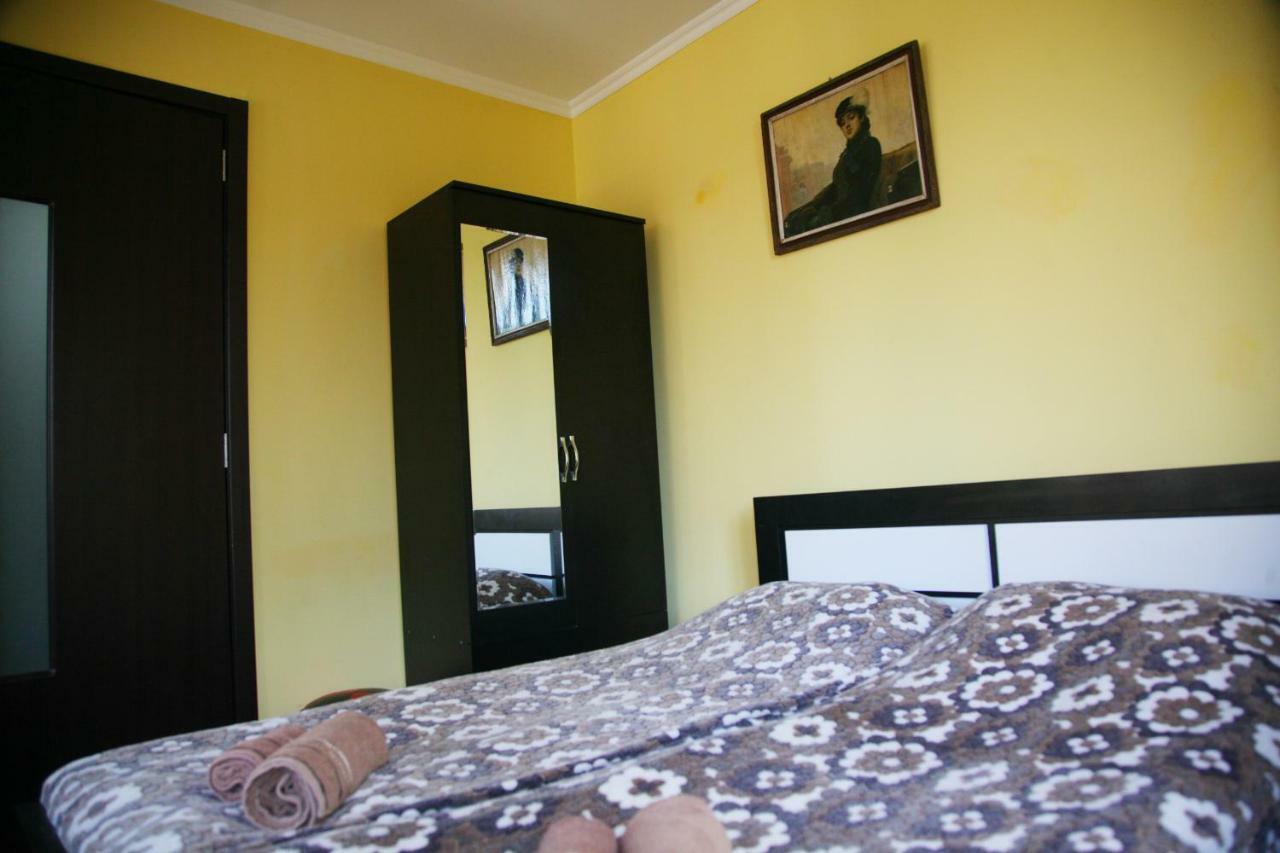 Guesthouse Different Tiflis Exterior foto